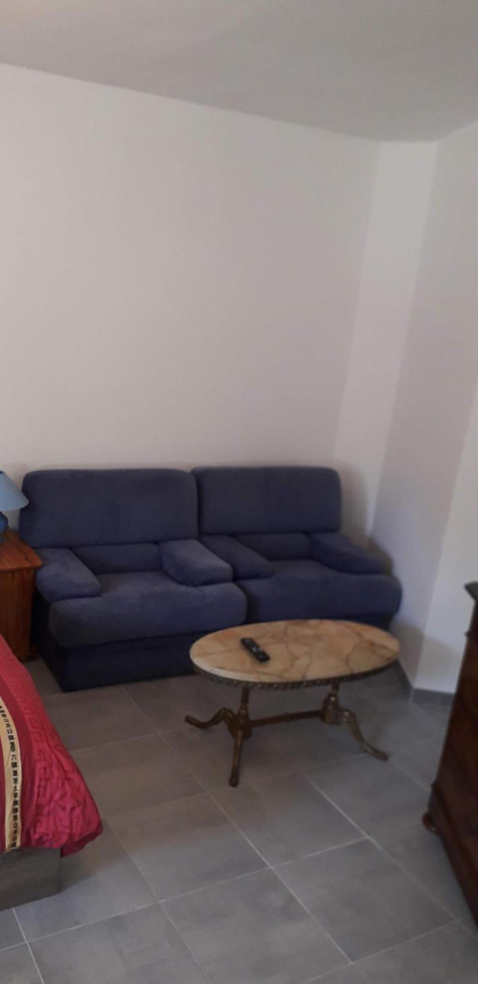 Ferienwohnung Confortable En Hyper Centre Parking Gratuit Dans La Rue Acces Avec Boite A Clee Castres  Exterior foto